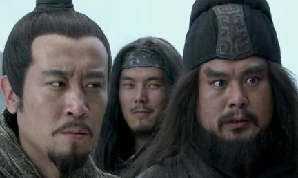 都说“虎父无犬子”，张飞之子张苞在战场上是什么表现？