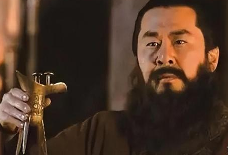 曹操宁负天下人都不负自己 曹操为何没有不负蔡文姬