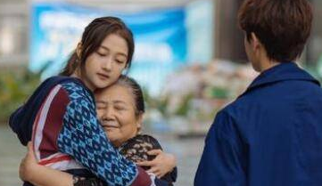 《二十不惑2》梁爽解约是为了创业吗？成功了吗？