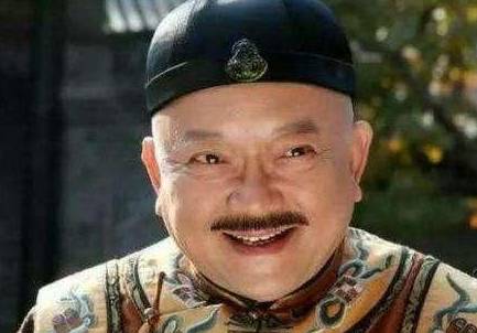 乾隆在位时期和珅作为一个贪官 乾隆为什么不杀他
