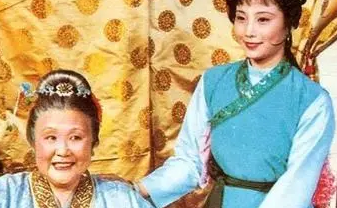 《红楼梦》贾母是真心为了贾府好，为了挽救贾府她做了哪些努力？