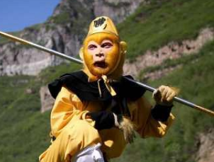 西游记中孙悟空为何会将武器金箍棒放在耳朵里？