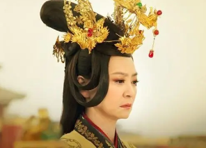娄昭君：北齐神武帝高欢的正妻，生下四个皇帝一个皇后