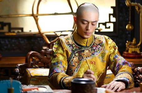 和珅贪污的钱是清朝十五年的总和 嘉庆是怎么一年就花完的