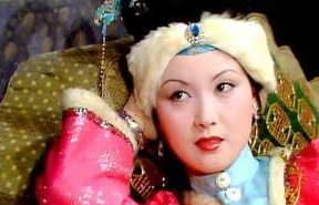 从王熙凤到王夫人，贾府是怎么抹杀她们的人性的？