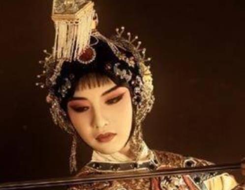 为何后人对虞姬的评价那么高？