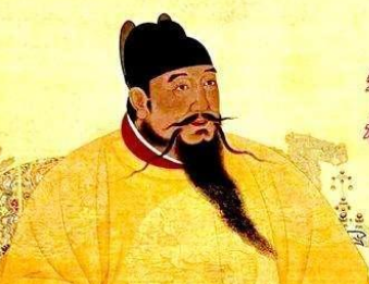 历史上朱高炽继位后，为何会产生迁都的想法？