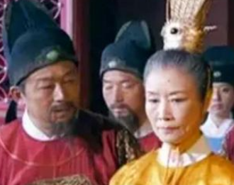历史上武则天退位事朝臣都是什么表现？结局有何不同