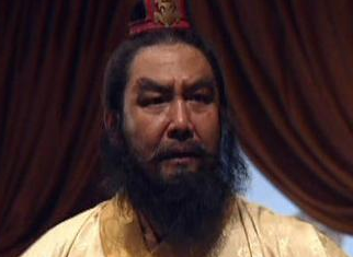 三国演义中纪灵的实力如何？他为何会害怕吕布？