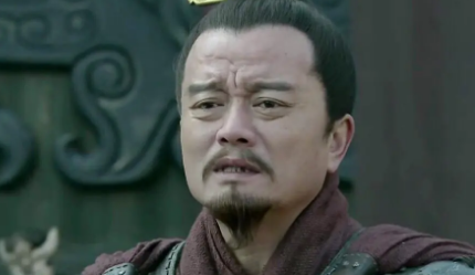 东汉末年地方军阀袁术简介：为人骄奢淫逸，横征暴敛