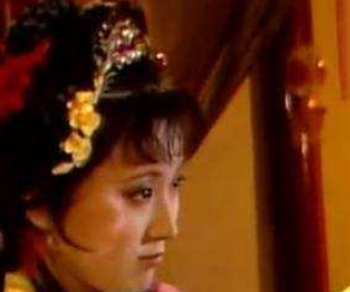 红楼梦黛玉喂酒宝玉发生在什么时候？有何影响?