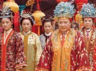 红楼梦贾元春的死因是什么？与贾府有关？