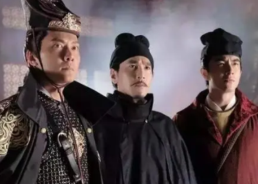 狄公案第三回：孔万德验尸呼错，狄仁杰卖药微行
