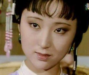 红楼梦贾母与王夫人之间的关系如何？书中是如何描写的