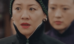 《传家》顾姨为救钟玉挡了枪，钟玉跪地喊母亲 