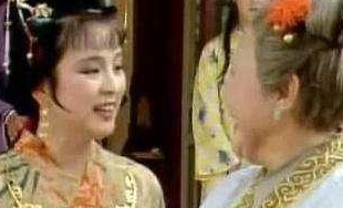 《红楼梦》夜查大观园，探春是如何提前得知的？
