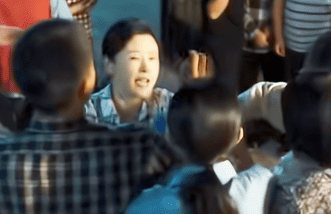 《幸福到万家》传家妻无才无貌，是怎么嫁到万家去的？