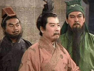 刘备最初以织席贩履为业，为什么张飞关羽愿意追随他？