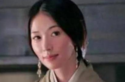 都说古代皇帝后宫佳丽三千 皇帝一换就换一次后宫吗