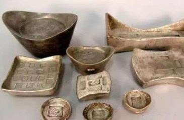 古代的一百两银子相当于现在多少钱？一百两银子能随身携带吗？
