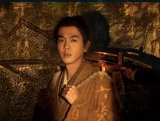 《显微镜下的大明》有哪些演员参演？改编自同名小说