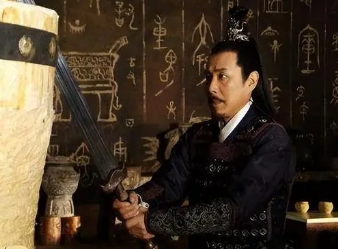 勾践称霸时，其他中原大国处于怎样的状态？