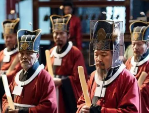 吕馀庆：五代至北宋时期官员，他担任过哪些职位？
