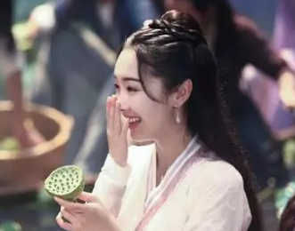 《只此江湖梦》是什么题材？改编自小说