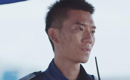 《追光者》熊非过去是什么 坐牢的原因是什么