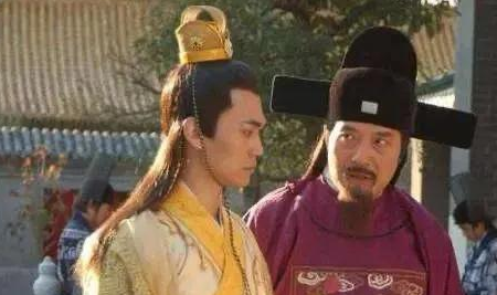 朱元璋晚年把心思都花在朱允炆身上 朱允炆的江山为何还是丢了