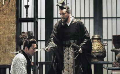 曹操手下谋士众多，为何荀彧没什么名气呢？