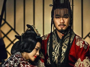 曹丕是如何让汉献帝禅位的？汉献帝经历了什么？