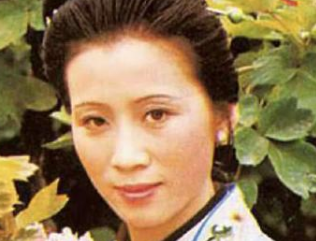 红楼梦中将尤二姐接入大观园后，王熙凤将她安置在了哪里?
