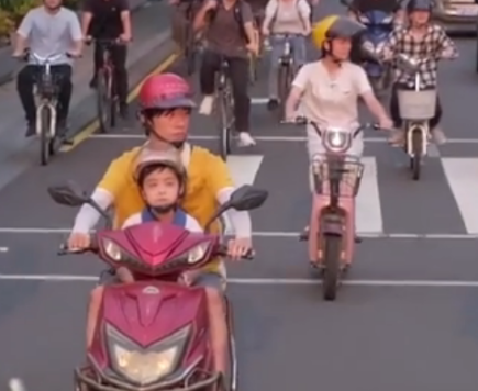 《奇迹·笨小孩》剧情怎么样 票房多少