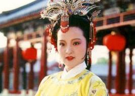 红楼梦中元春封妃之后，贾母是什么表现？
