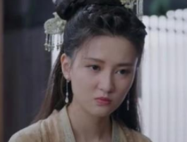 《嫣语赋》师小小喜欢谁？师小小黑化了吗