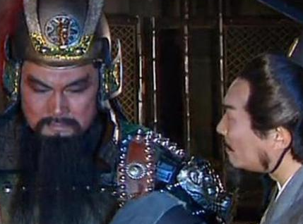 曹操在败走华容道的时候 关羽为什么放走曹操不杀他