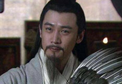 诸葛亮如此才俊，为何要投靠弱小的刘备呢？