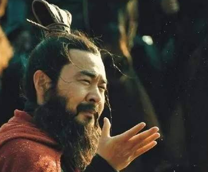 曹操和袁绍相比 两人谁更胜一筹