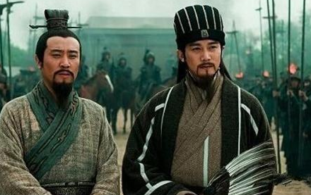 刘备临死前想传位给诸葛亮 诸葛亮为什么没有答应下来