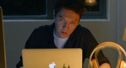《心居》为什么说施源的能力不应该被质疑？