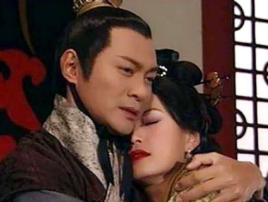 嫪毐集团的势力不输吕不韦，为什么他还要起兵反叛嬴政？