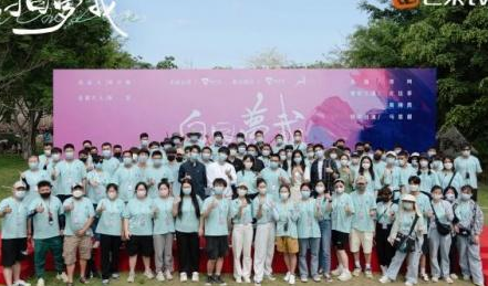 《白日梦我》是根据小说改编的吗 讲述了什么故事