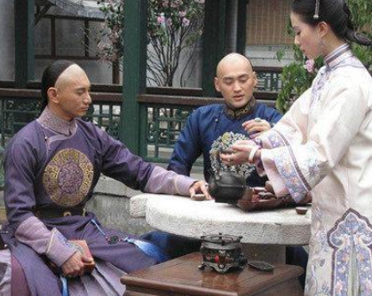 康熙皇帝到底传位给谁 是雍正老四还是皇十四子胤禵