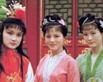 红楼梦中袭人时如何对待黛玉与史湘云的