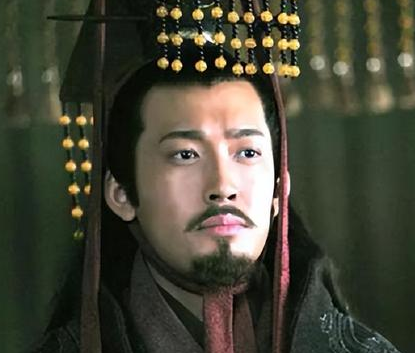 孙权称帝后孙坚被追封为皇帝 孙策为什么只是一个王爷