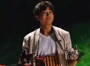《分界线》王聪饰演一位即热心又现实的出租车司机武强