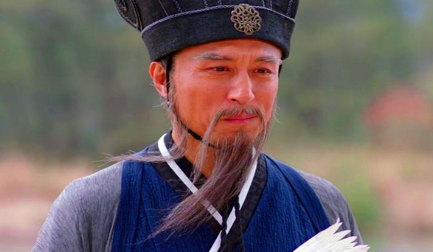 诸葛亮之所以重用降将姜维与王平，是因为哪些原因？