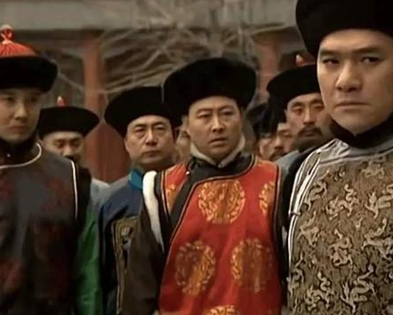 雍正上位后囚禁了几个兄弟 乾隆上位后为何将人给放了