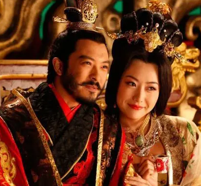 吕后和武则天都是传奇的女人 两人的命运为何完全不同